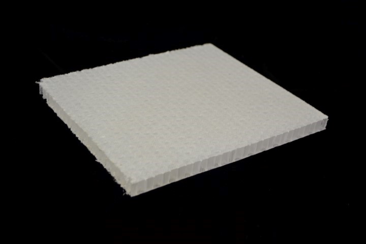 Polyester scrim of PP honeycomb to ensure complete bonding of FRP